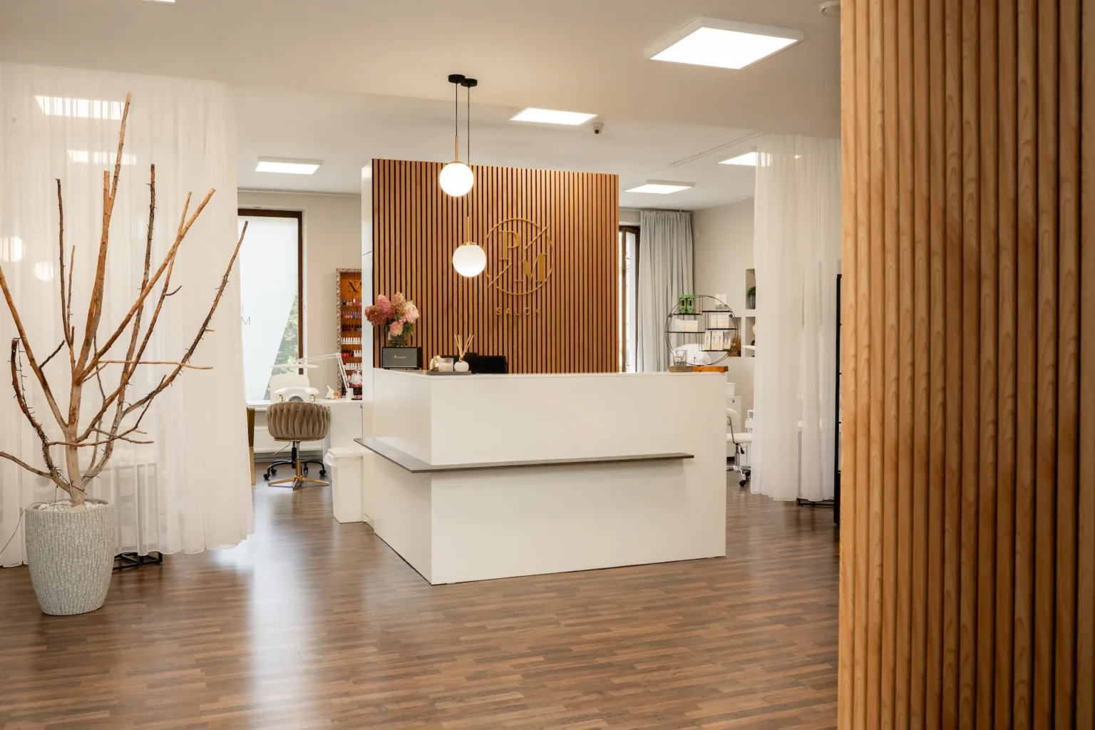 Salon &&nbsp;Akademie P.M.: recepce